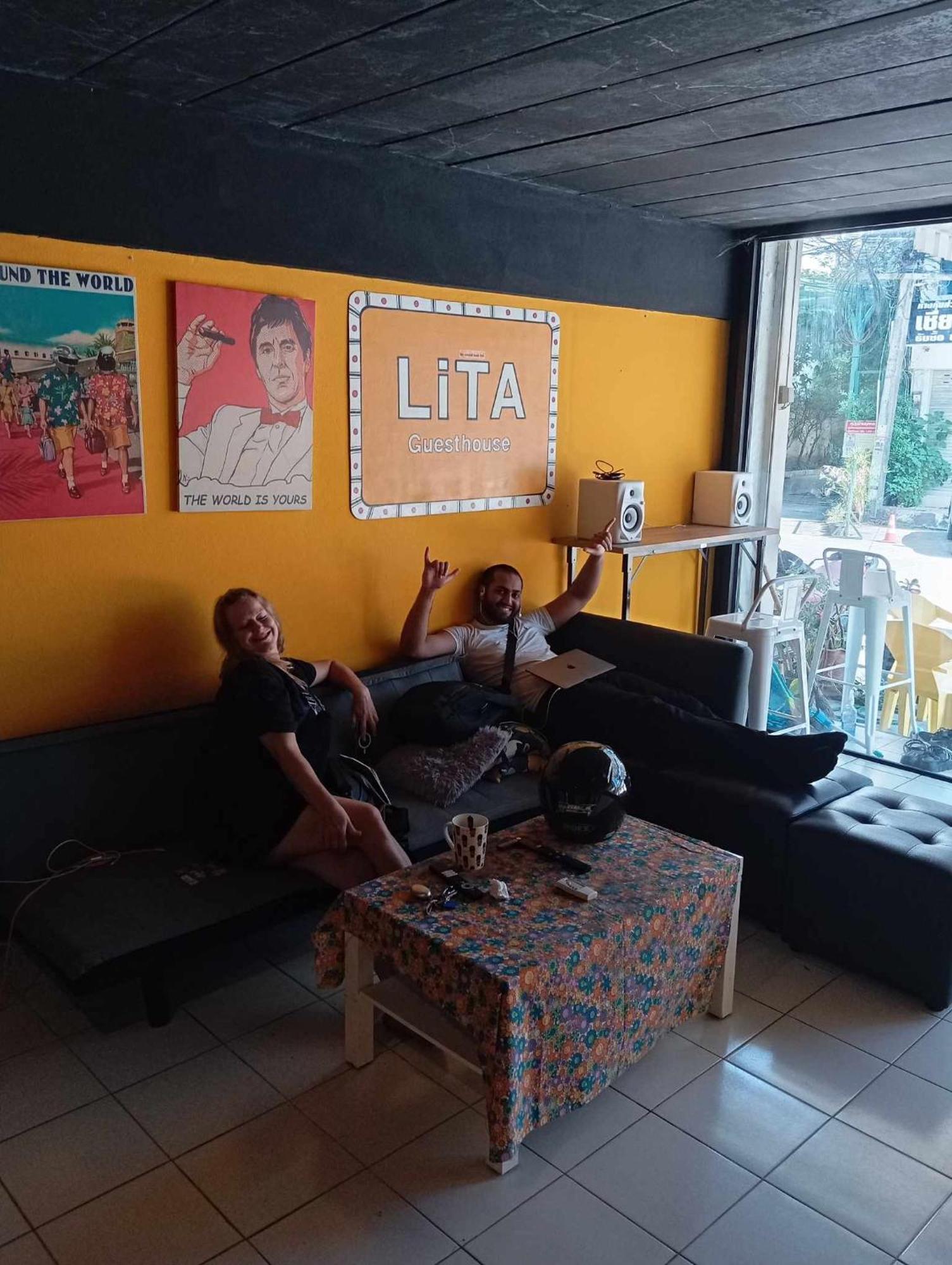 Lita Guesthouse Chiang Mai Esterno foto