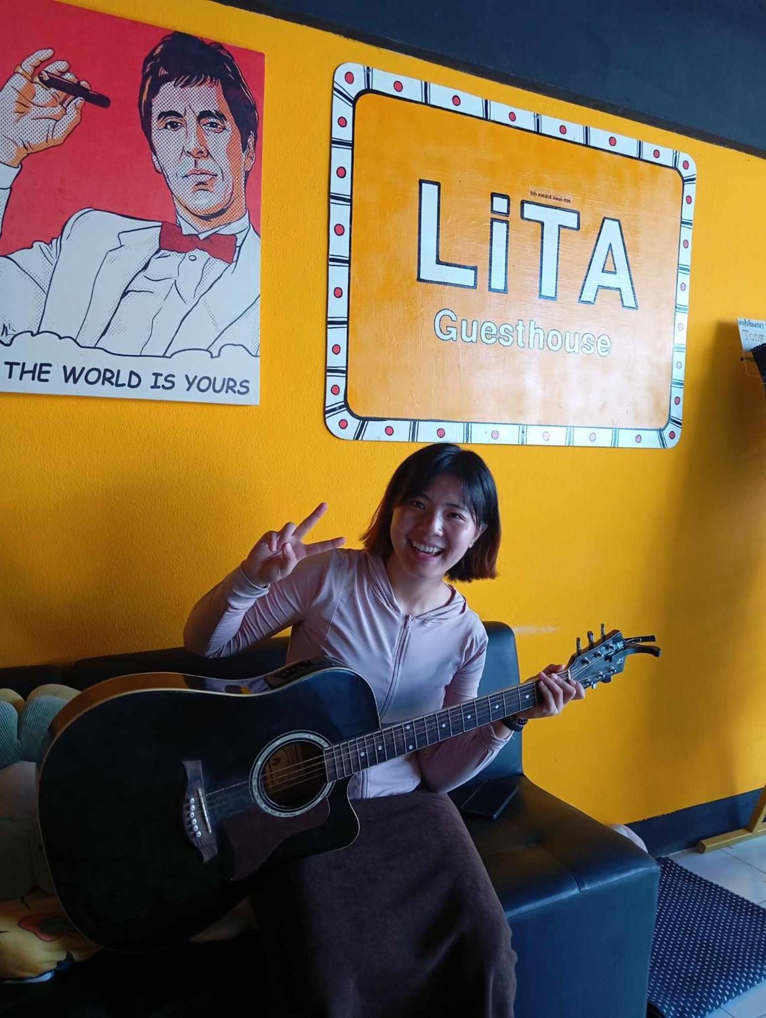 Lita Guesthouse Chiang Mai Esterno foto